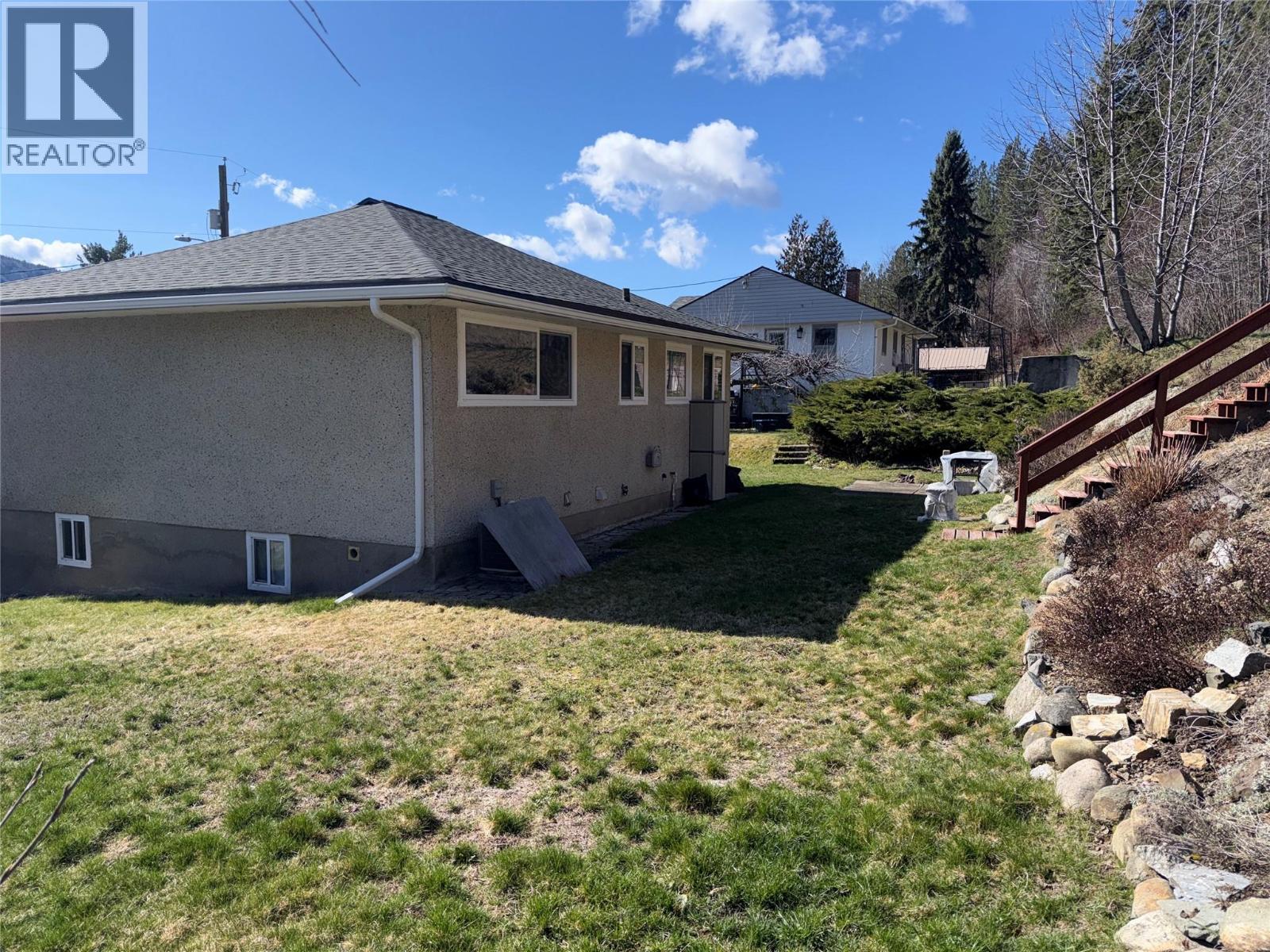 465 11th Avenue, Montrose