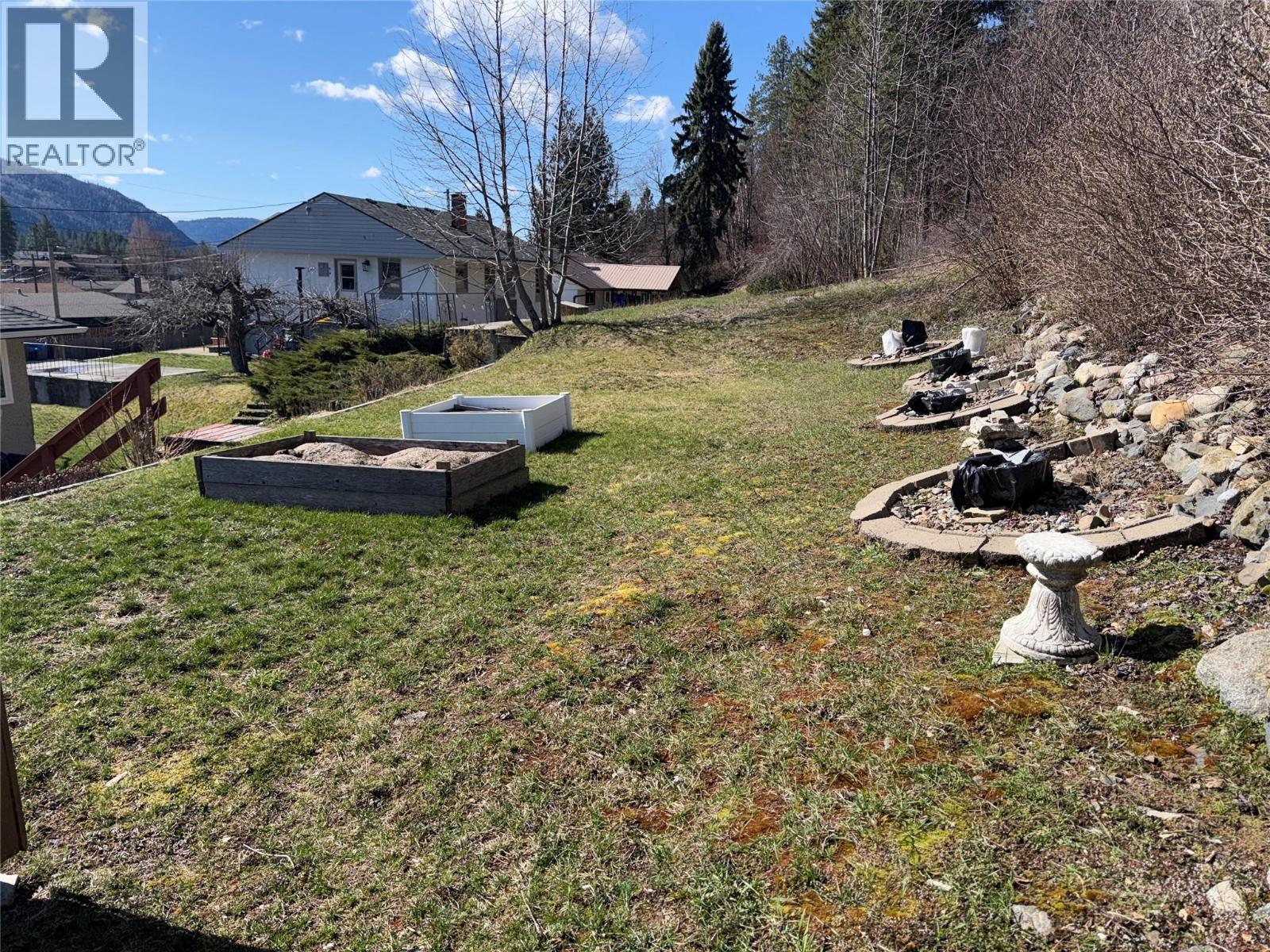 465 11th Avenue, Montrose