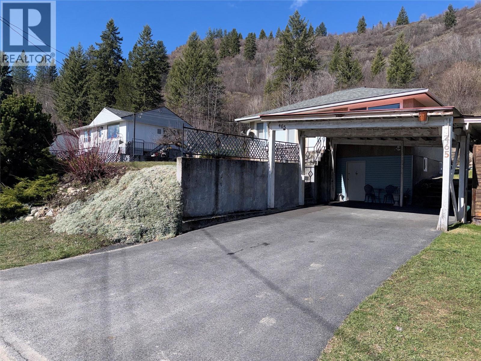 465 11th Avenue, Montrose