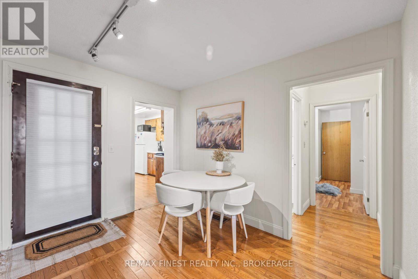 589 KING STREET W - 14