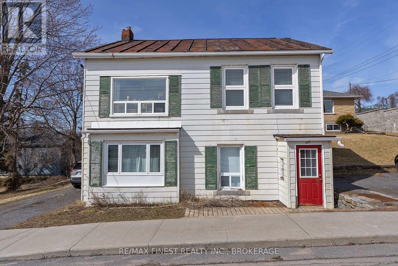589 KING STREET W - 6