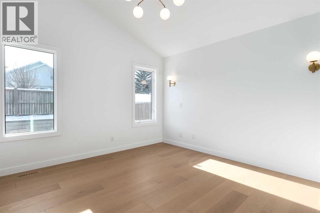 Single Family House Bungalow for Sale in  Edgevalley Close NW Edgemont Calgary 