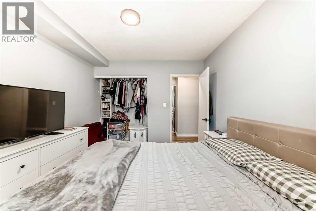 #100 2508 17 STREET SW - 17