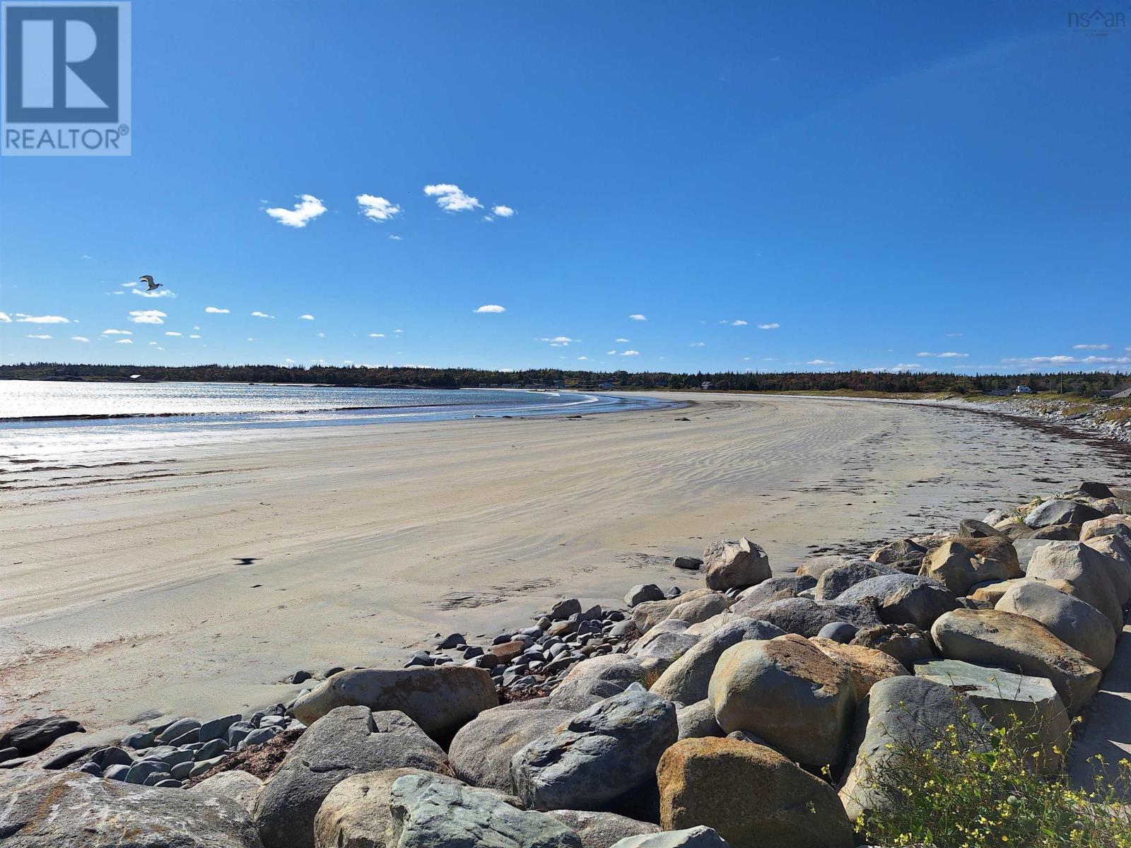 Property 14 of 49 of 41 HOWE Street