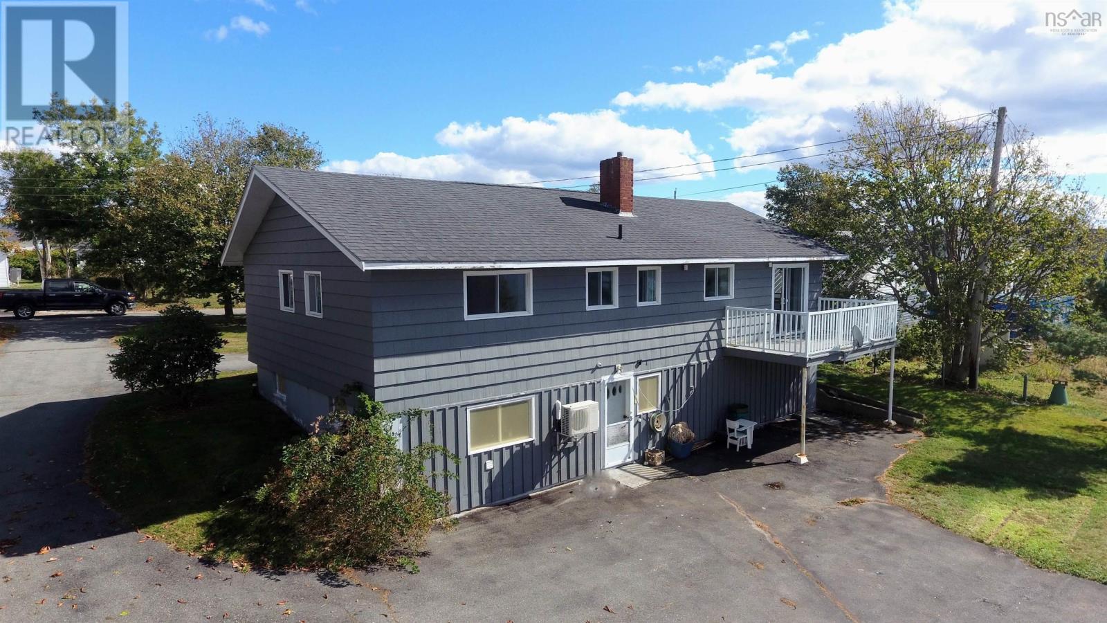 41 HOWE Street - 6