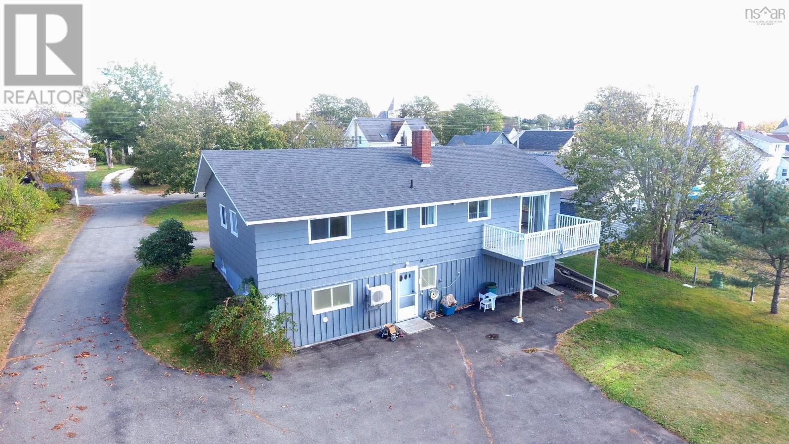 41 HOWE Street - 8
