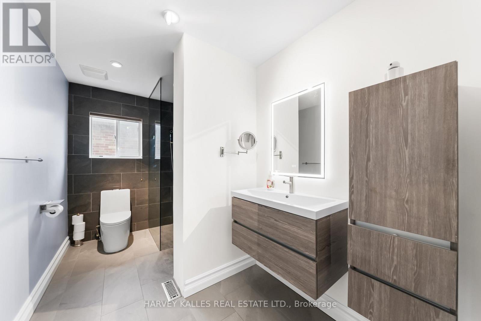 86 ROCKLAND CRESCENT - 33