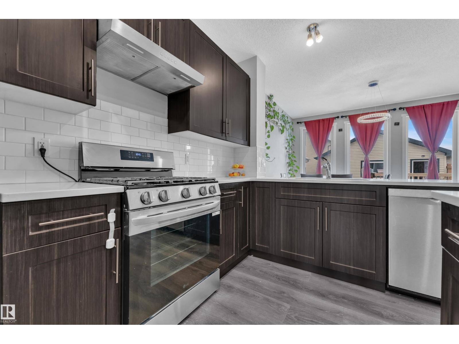 2611 PRICE CM SW, Edmonton
