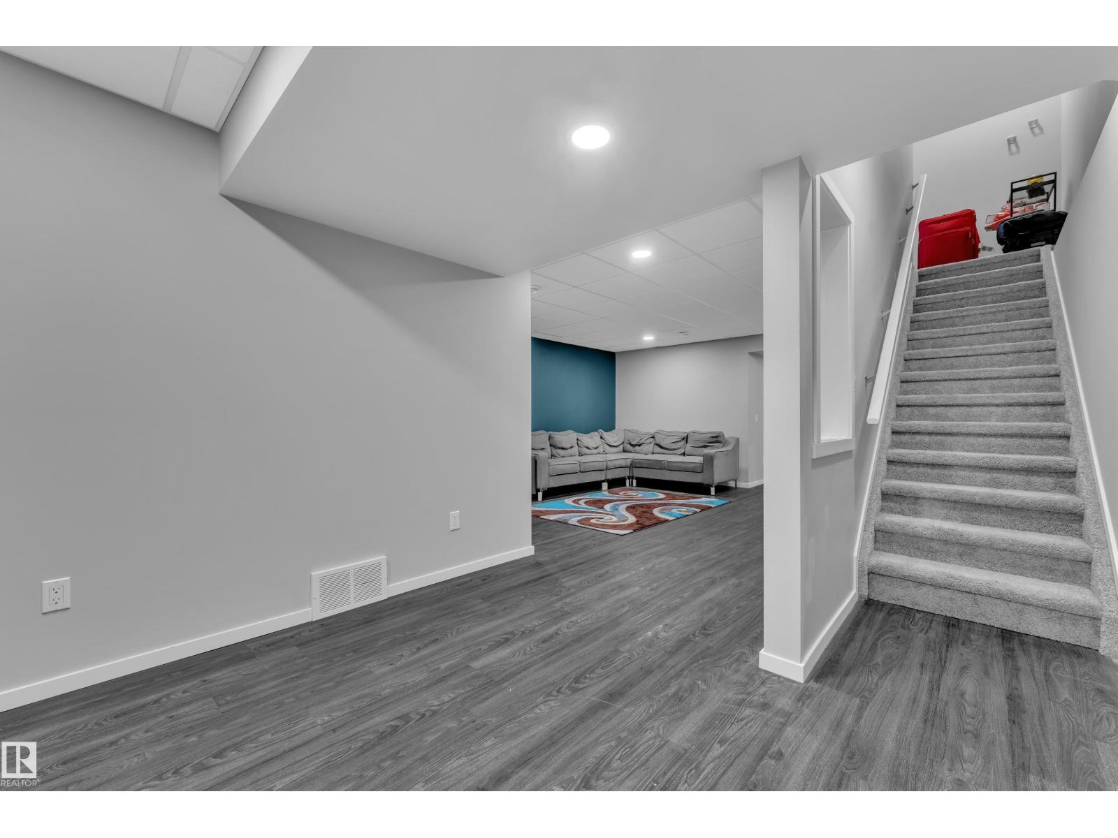 2611 PRICE CM SW, Edmonton