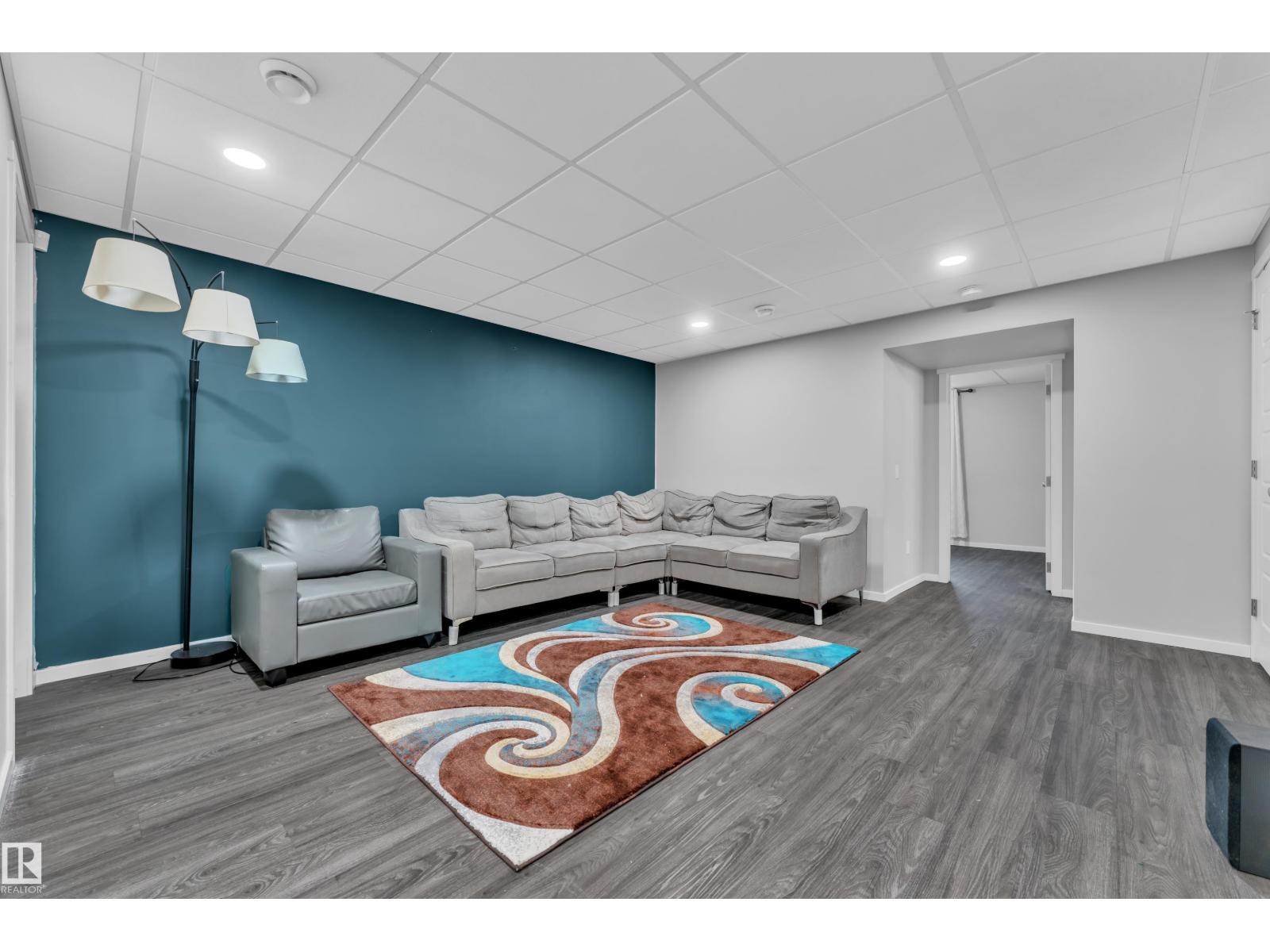 2611 PRICE CM SW, Edmonton