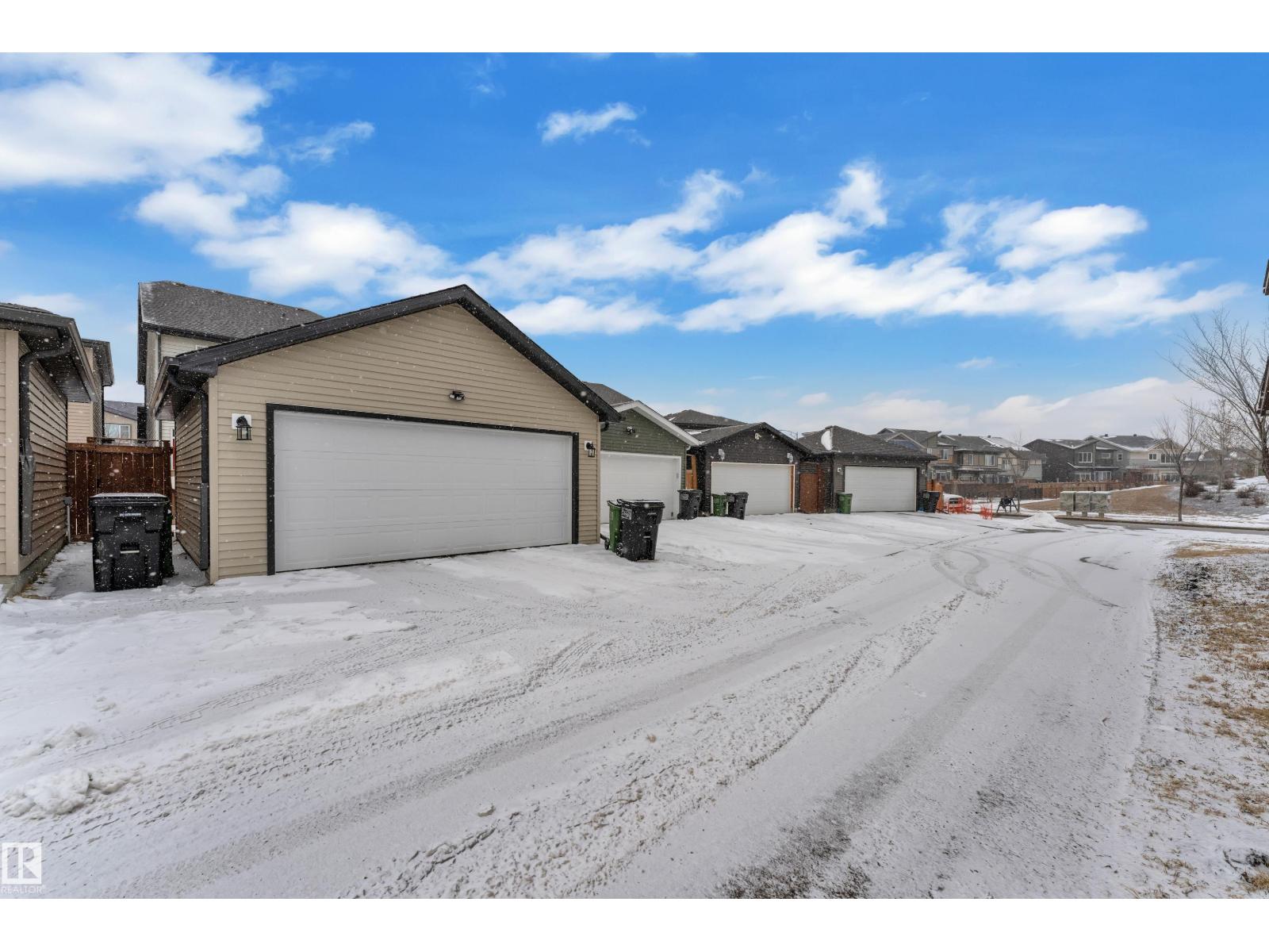 2611 PRICE CM SW, Edmonton