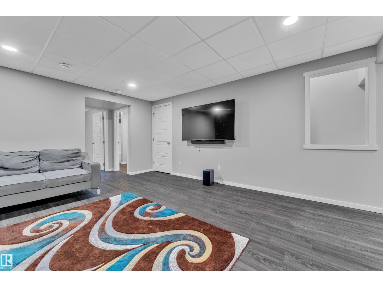 2611 PRICE CM SW, Edmonton