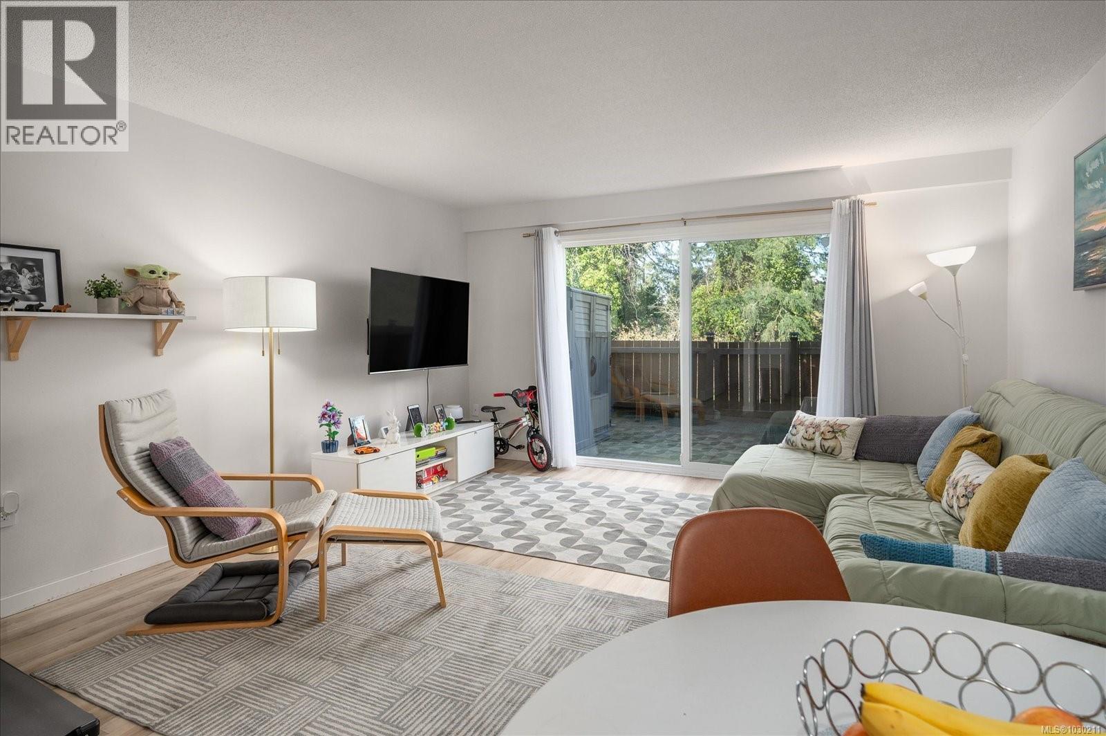 2554 HIGHLAND BLVD - 10