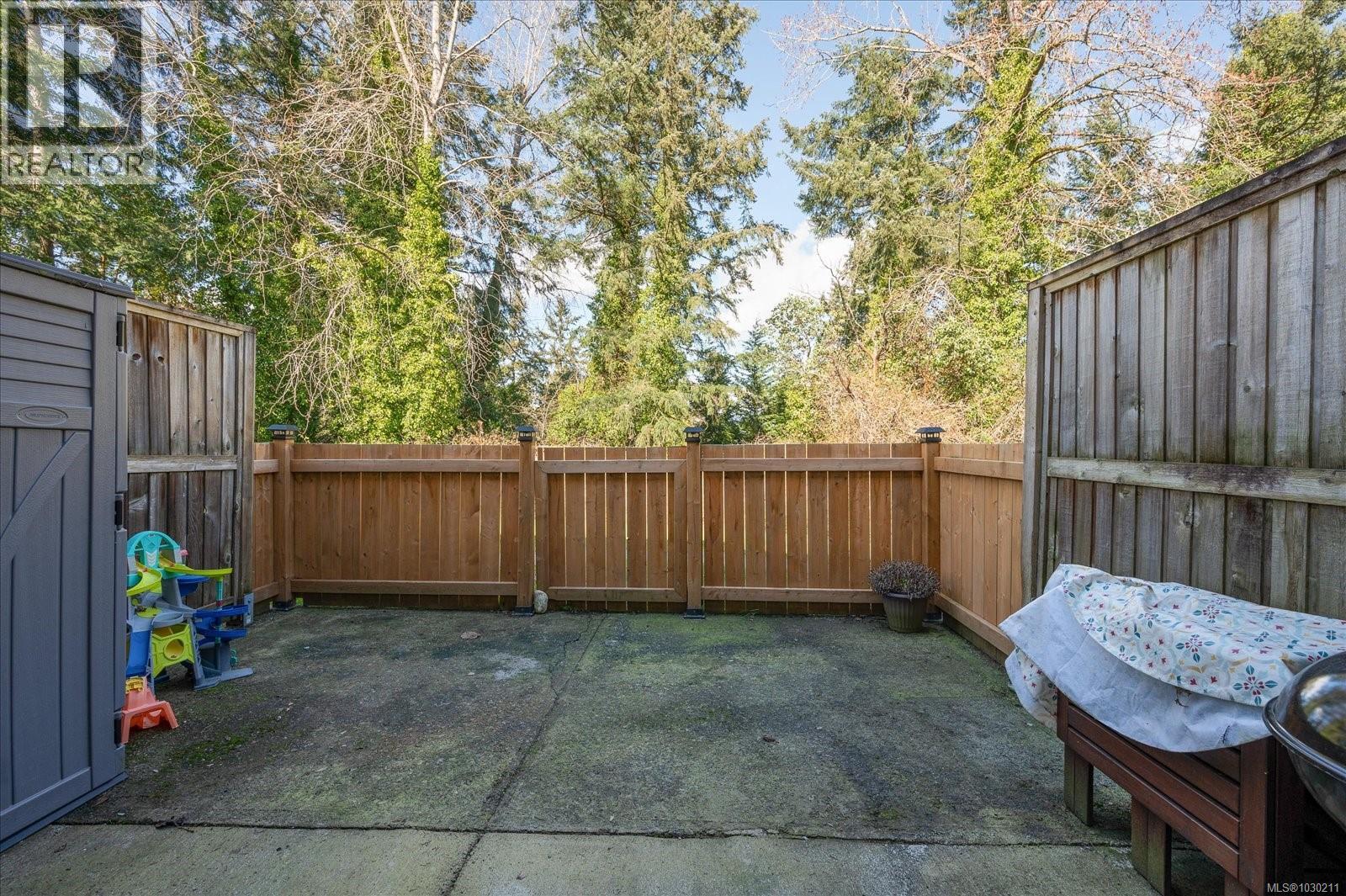 2554 HIGHLAND BLVD - 21