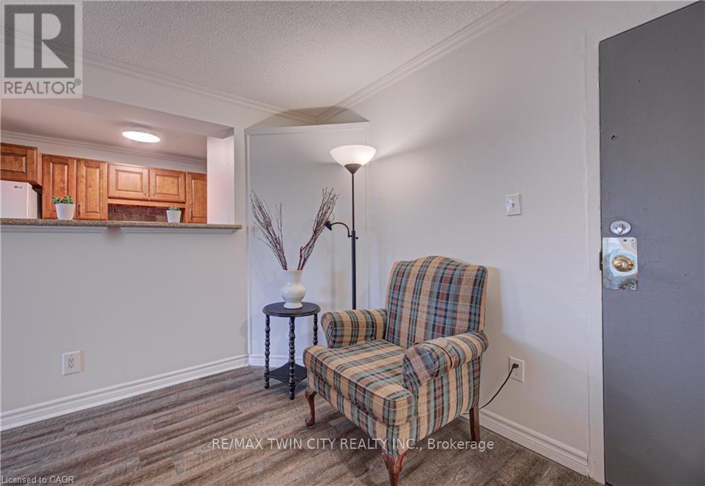 #202 793 COLBORNE STREET - 9