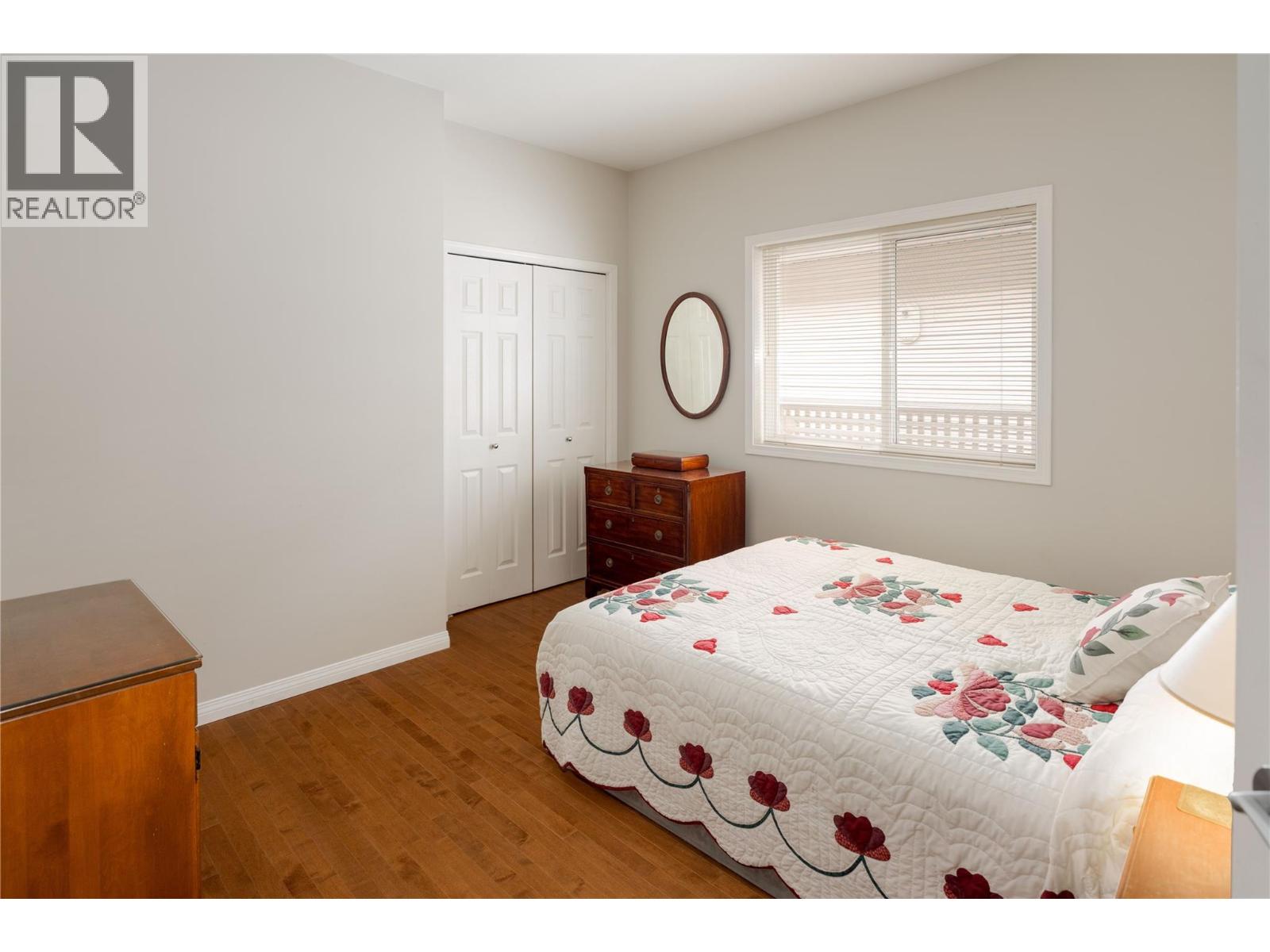 #215 665 Cook Road - 18