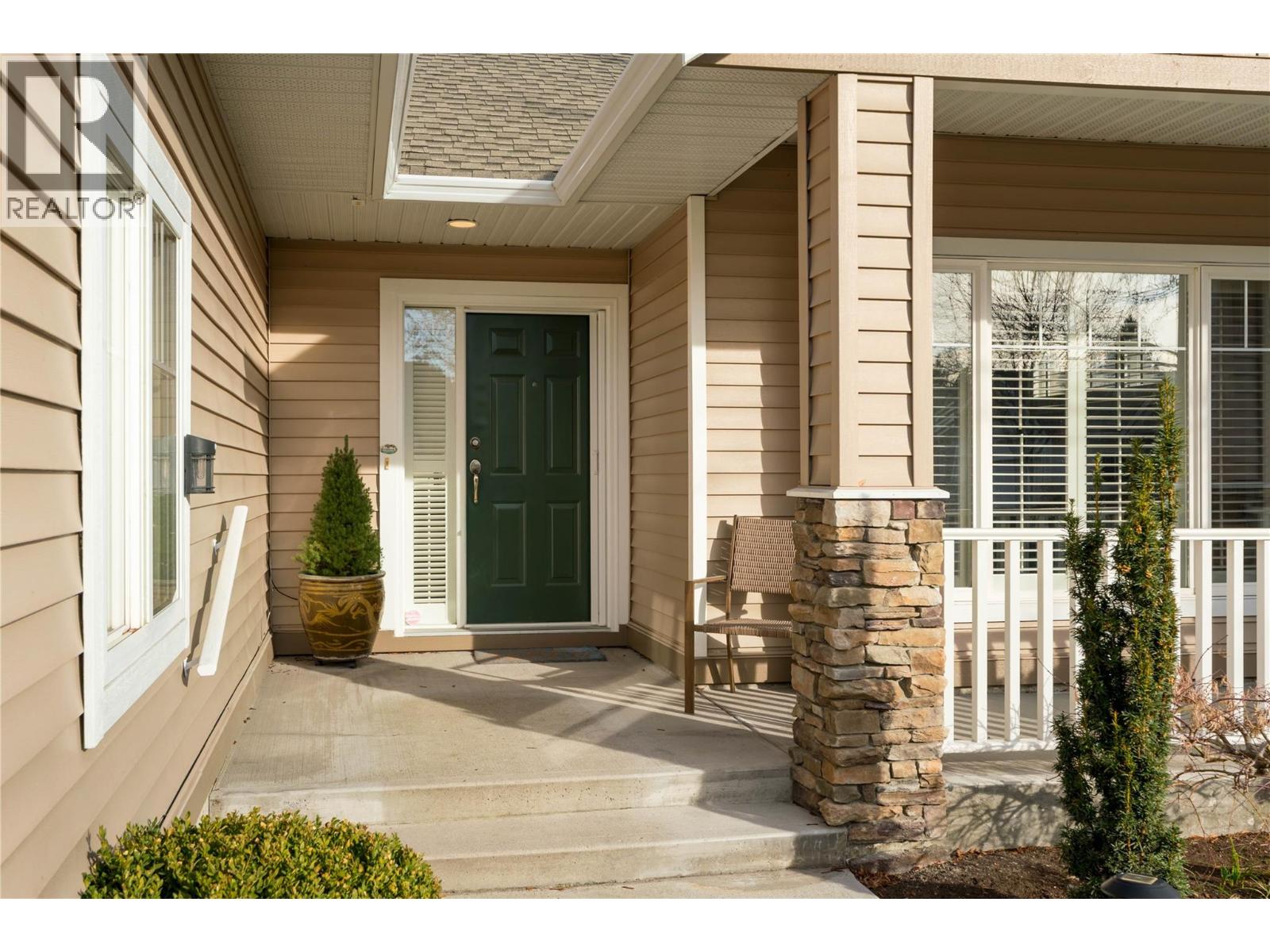 #215 665 Cook Road - 21