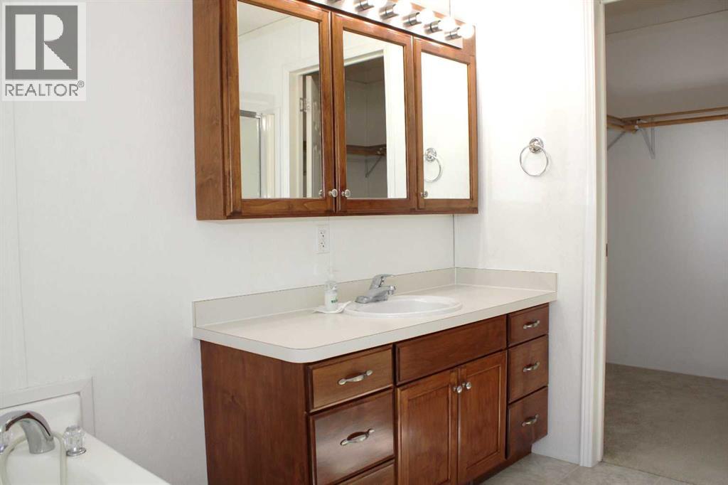 
          20 Noblefern Way
            <br/>
            <span>Sundre</span>
            , 
            <span>AB</span>
             <span>T0M1X0</span>
         - Photo 48