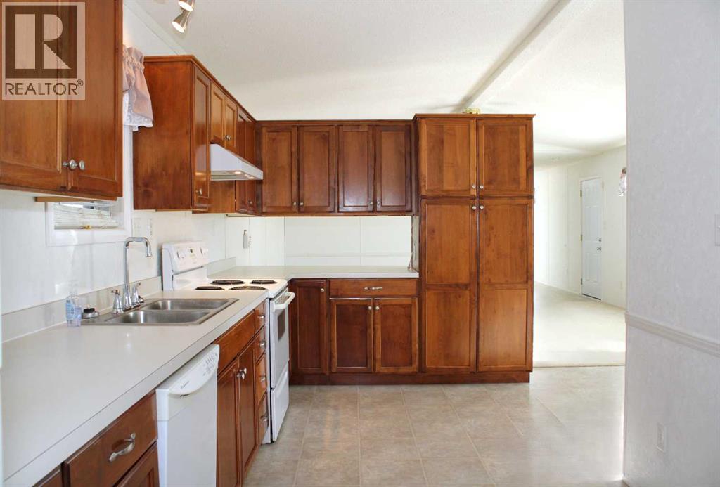 
          20 Noblefern Way
            <br/>
            <span>Sundre</span>
            , 
            <span>AB</span>
             <span>T0M1X0</span>
         - Photo 25