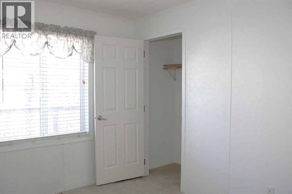 
          20 Noblefern Way
            <br/>
            <span>Sundre</span>
            , 
            <span>AB</span>
             <span>T0M1X0</span>
         - Photo 50