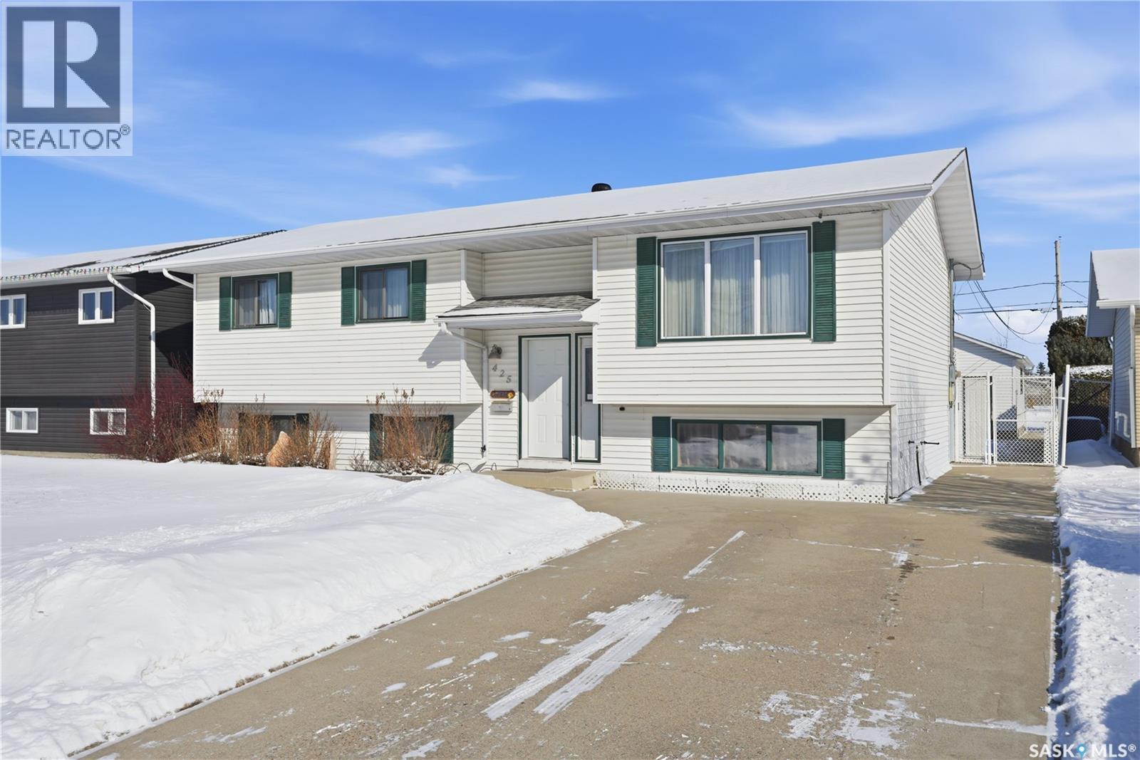 425 5TH STREET S - 1