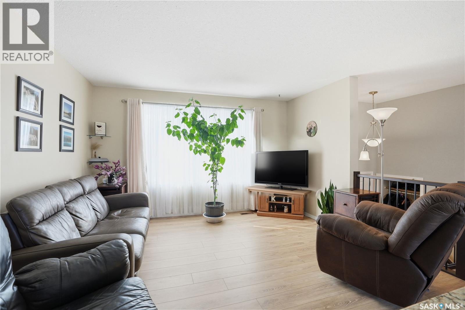 425 5TH STREET S - 13