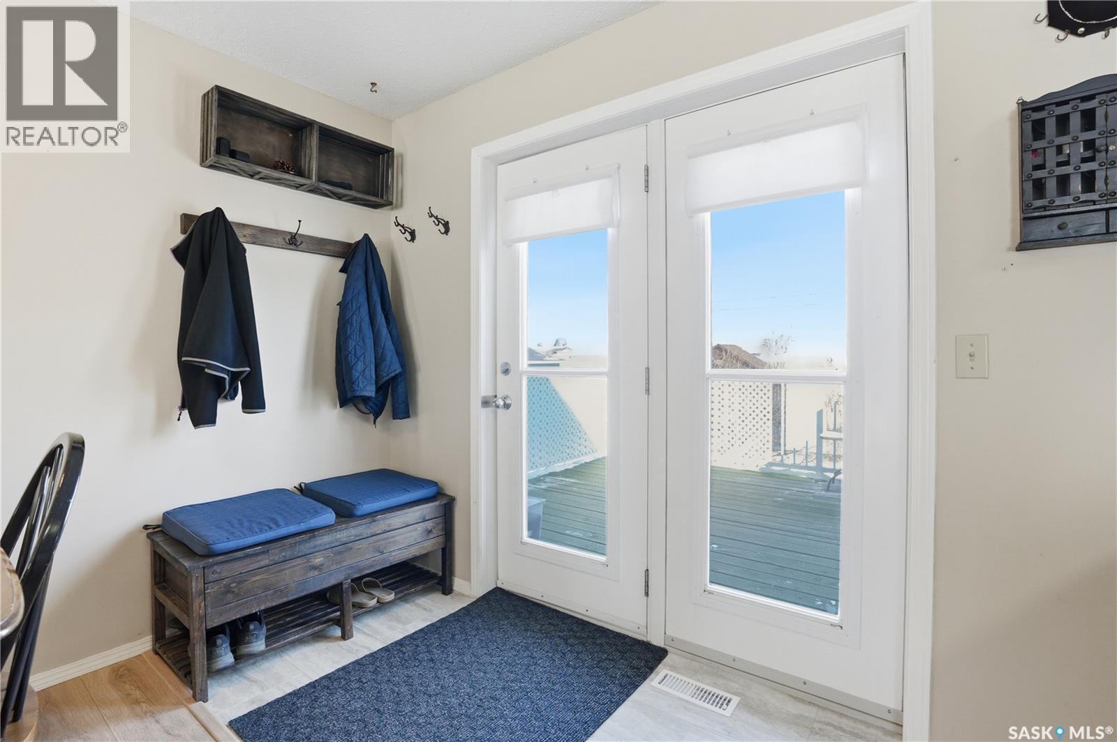 425 5TH STREET S - 16