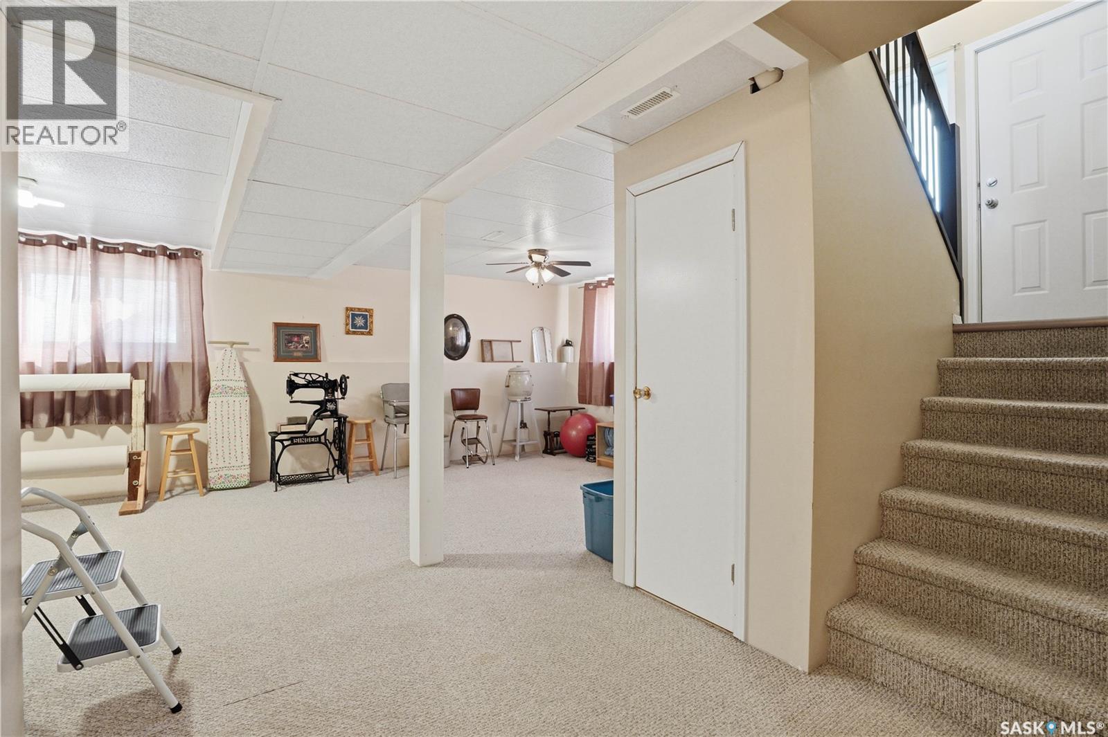 425 5TH STREET S - 24