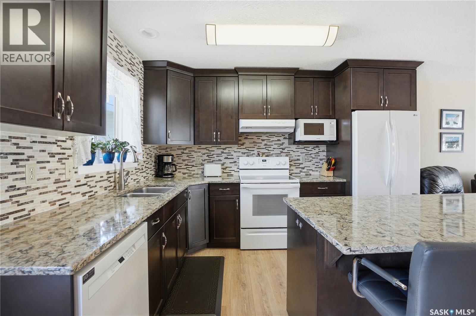 425 5TH STREET S - 5