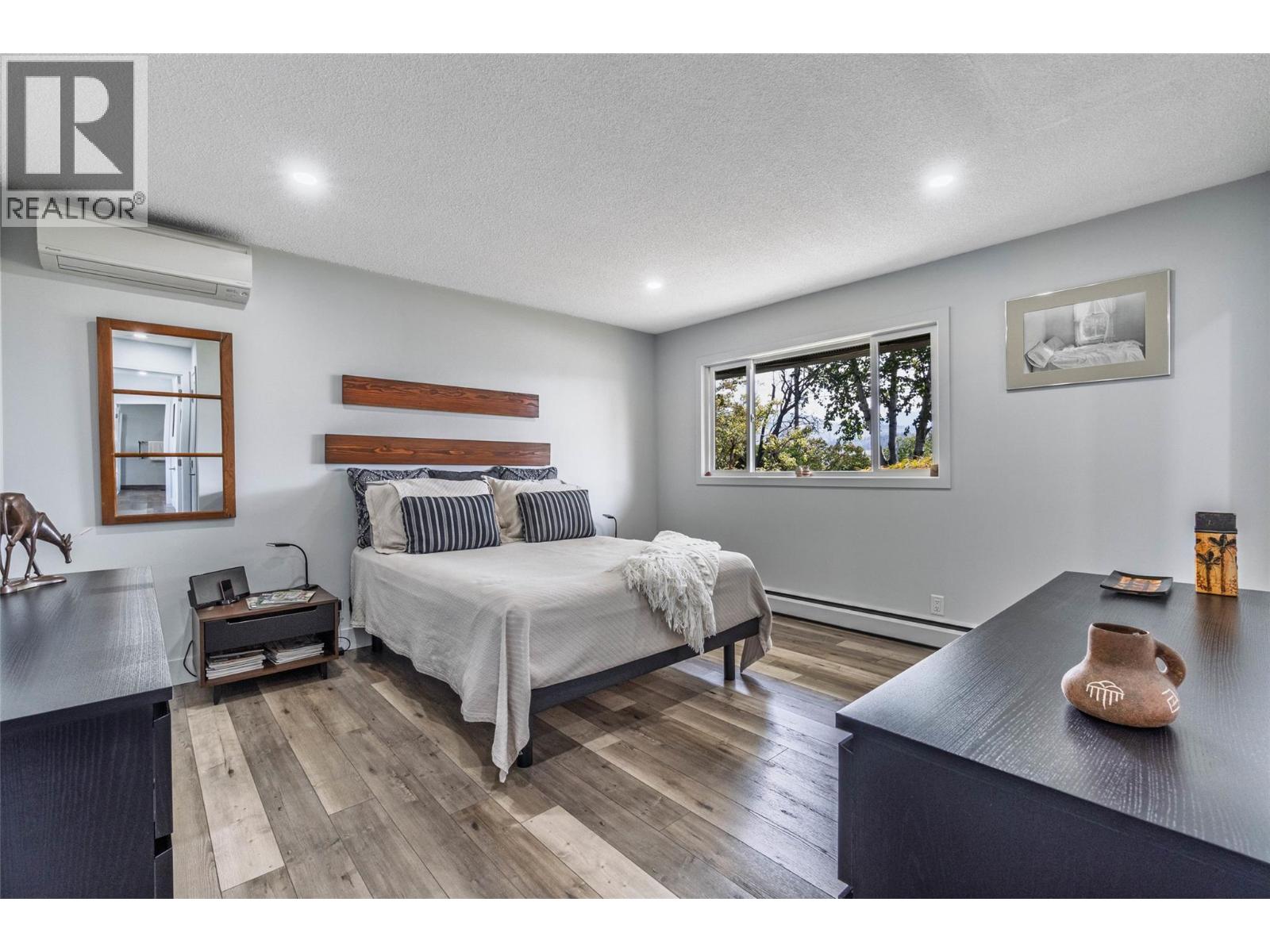 5622 Yarrow Street - 11