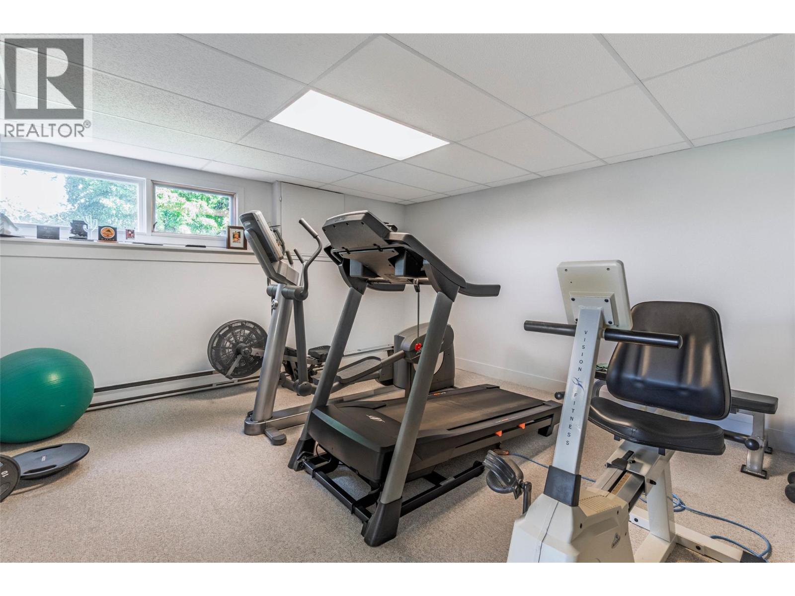 5622 Yarrow Street - 24
