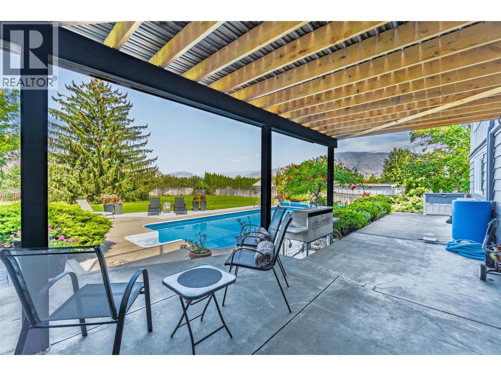 5622 Yarrow Street, Oliver