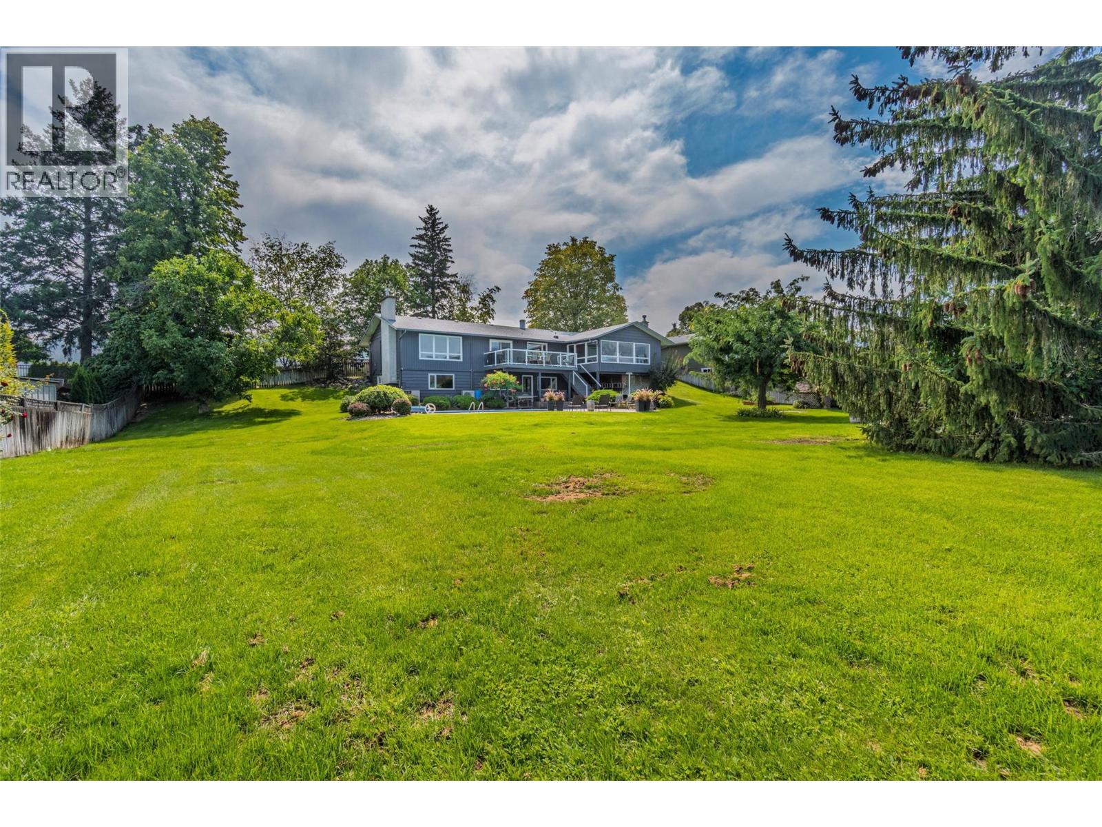 5622 Yarrow Street, Oliver