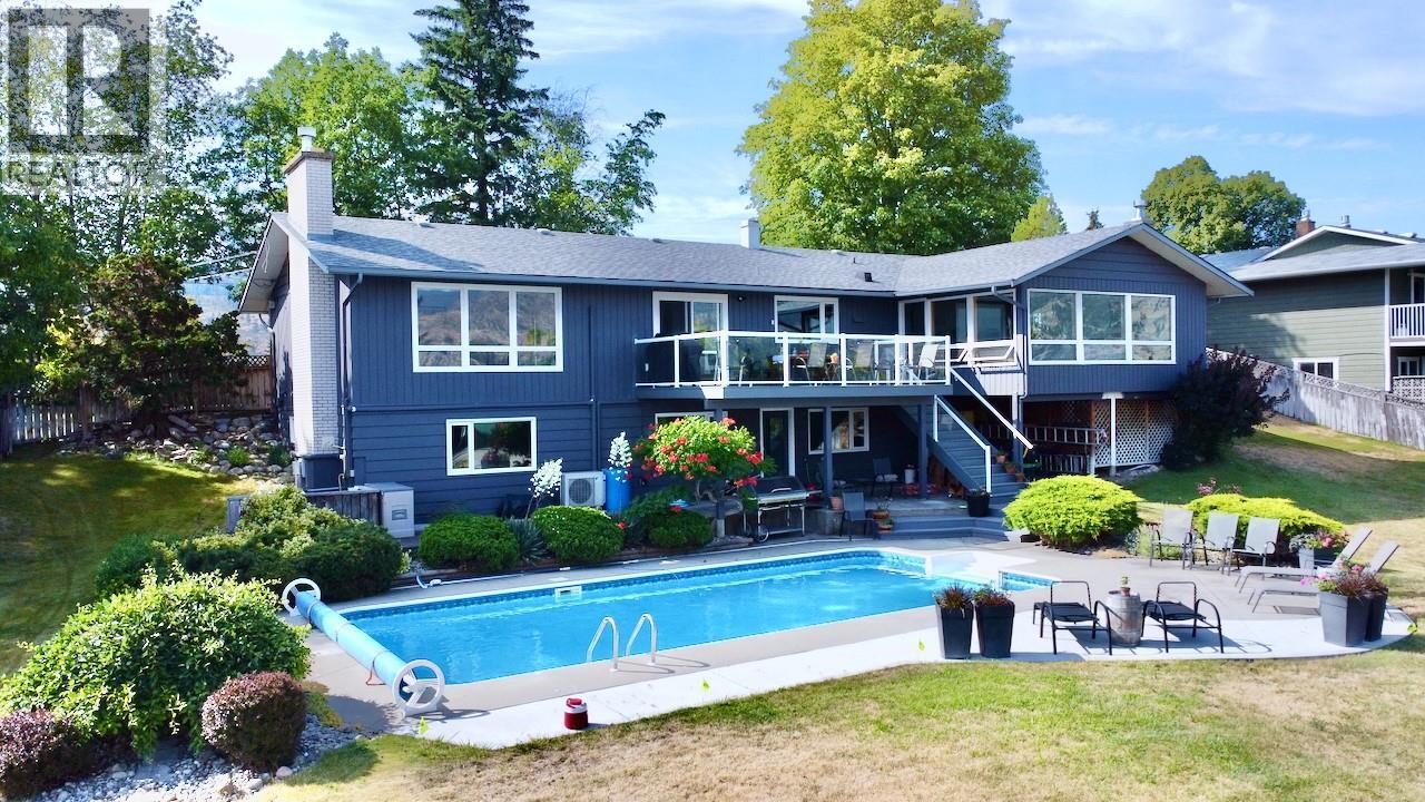 5622 Yarrow Street, Oliver