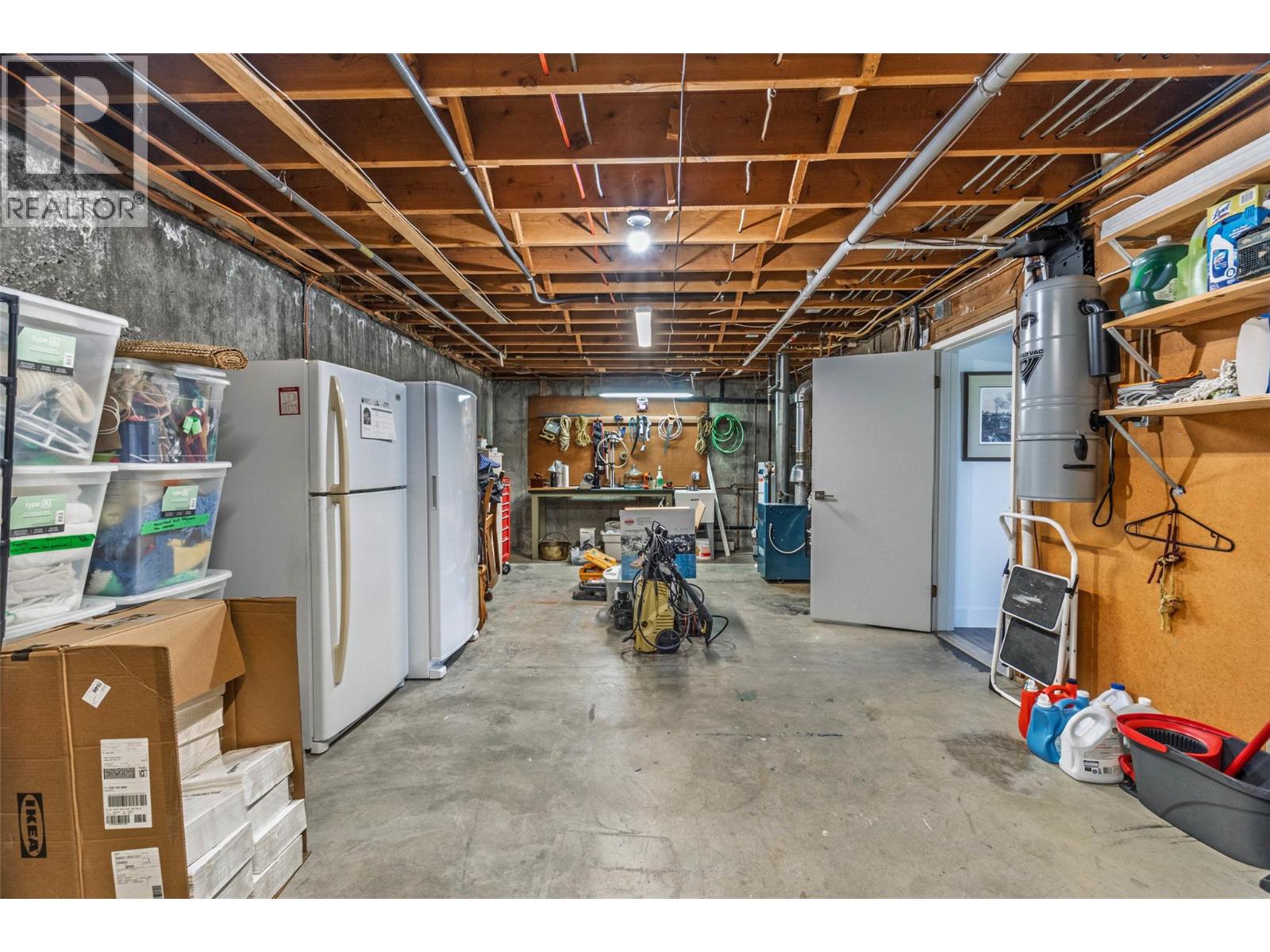 5622 Yarrow Street, Oliver