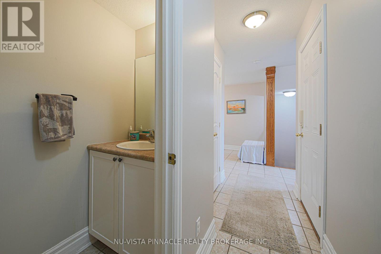 1908 CORONATION DRIVE - 13