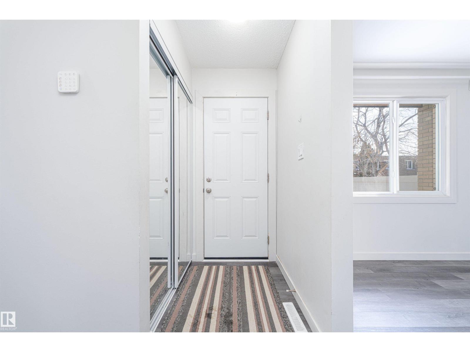 129 Londonderry SQ NW, Edmonton