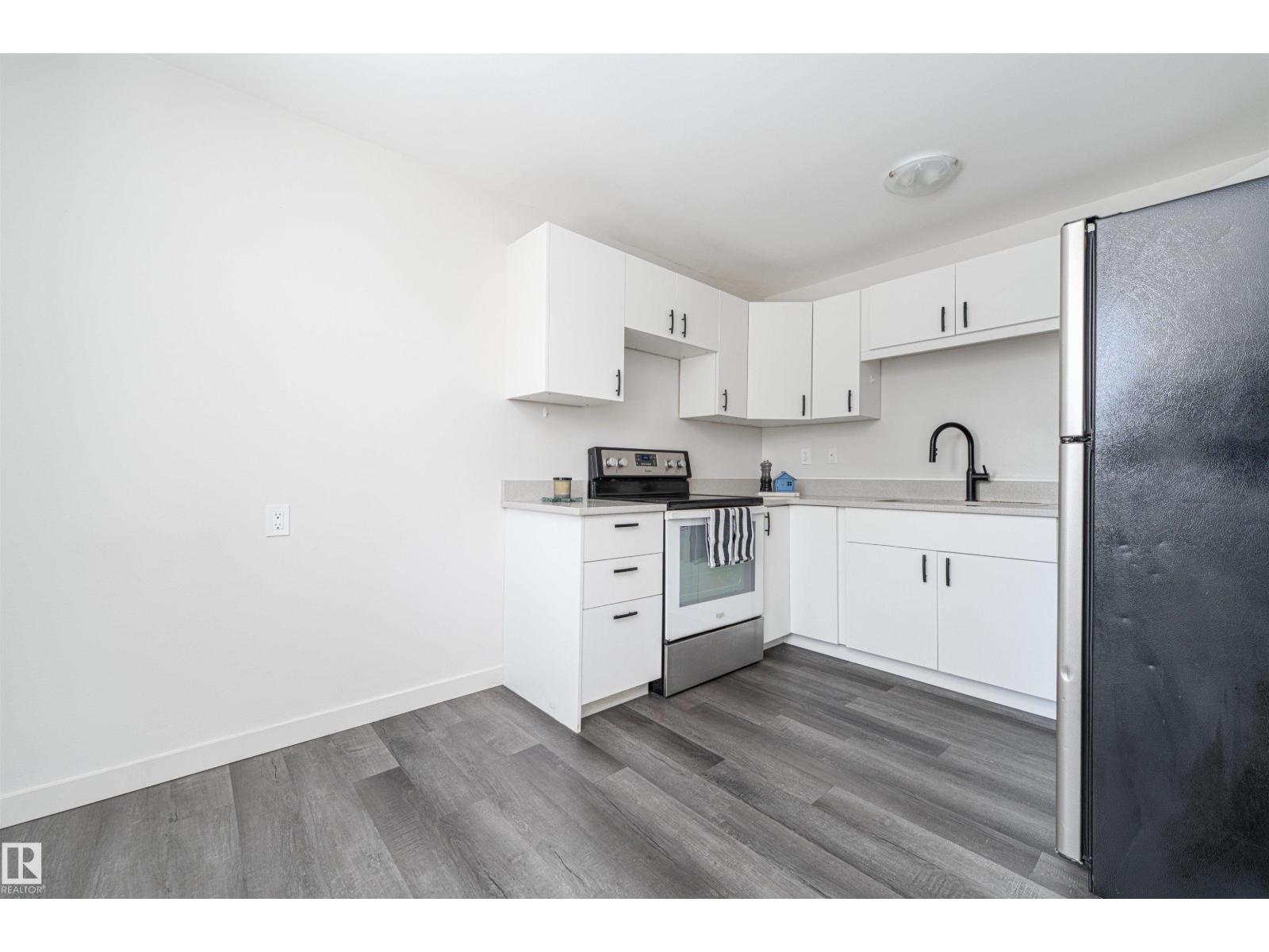 129 Londonderry SQ NW, Edmonton