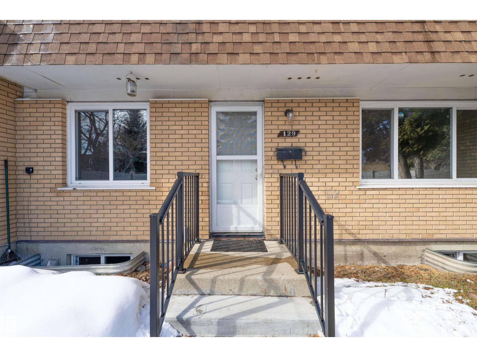 129 Londonderry SQ NW, Edmonton
