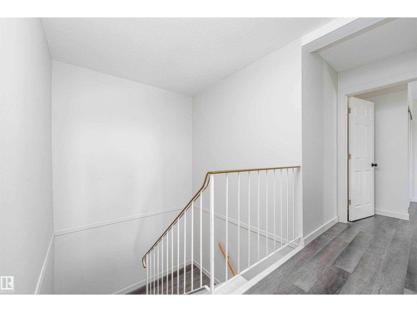 129 Londonderry SQ NW, Edmonton