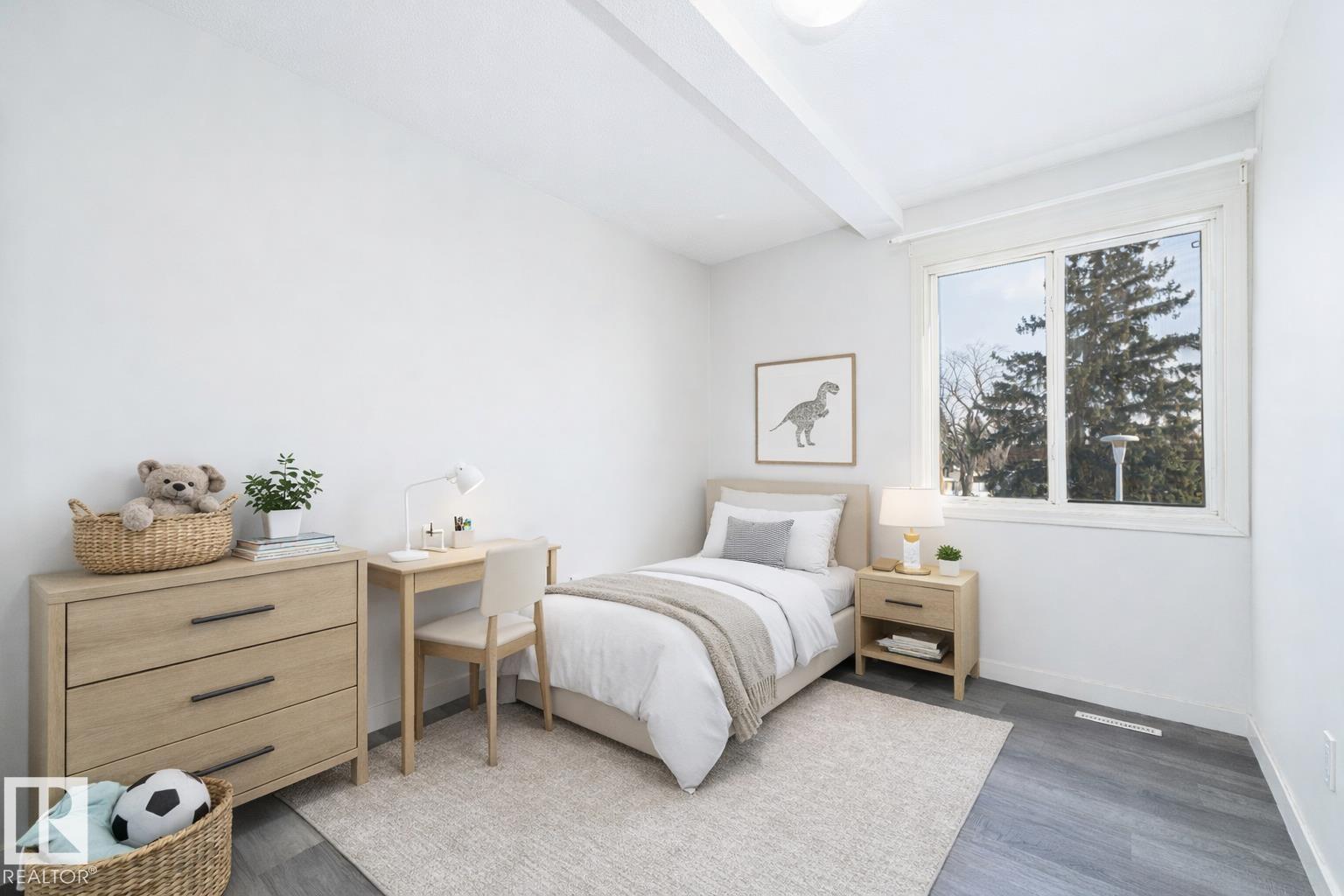 129 Londonderry SQ NW, Edmonton