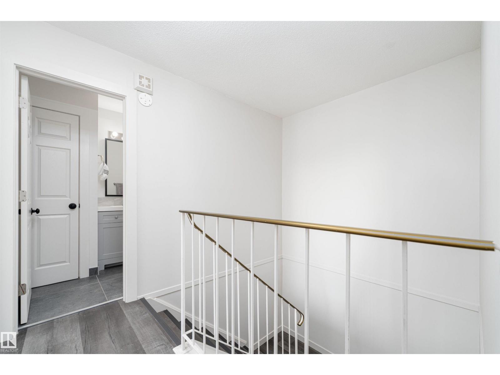 129 Londonderry SQ NW, Edmonton