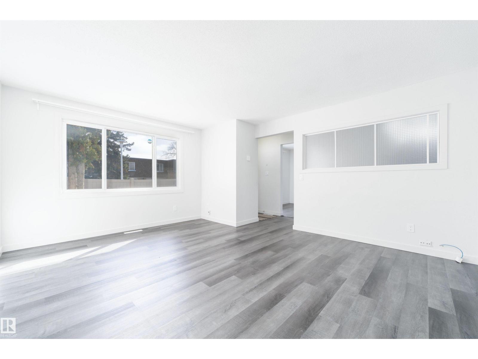 129 Londonderry SQ NW, Edmonton