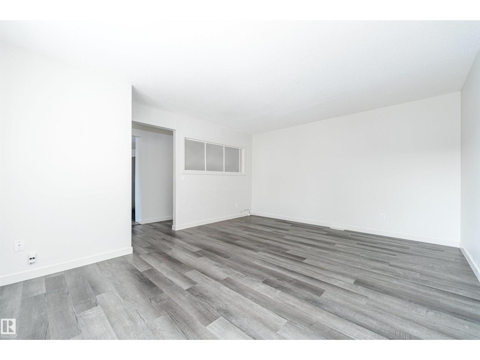 129 Londonderry SQ NW, Edmonton