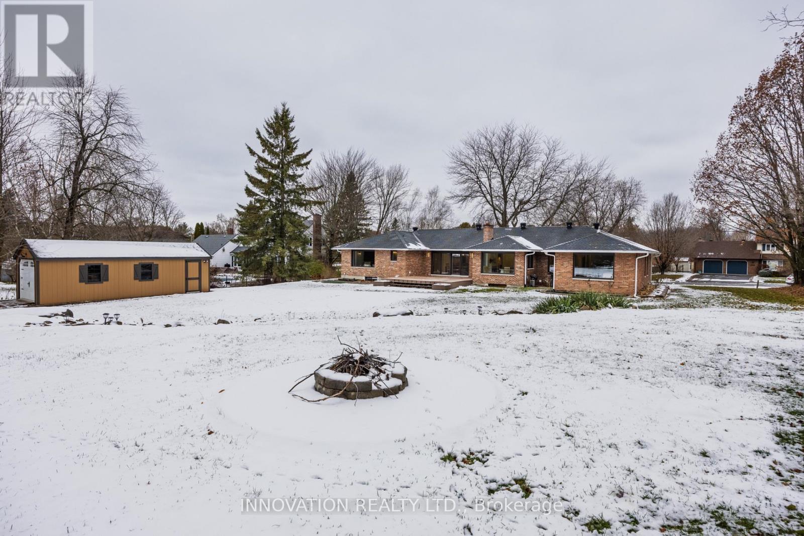 Large lot with plenty of space for a pool