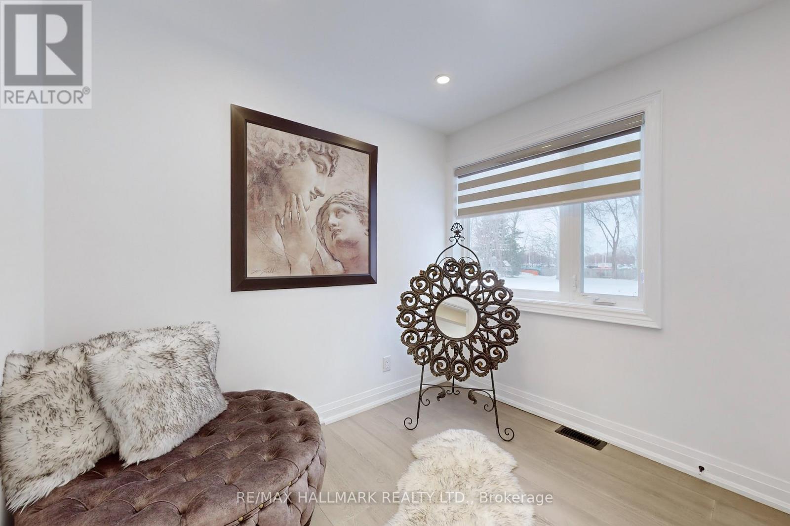 24 CRESSER AVENUE - 24
