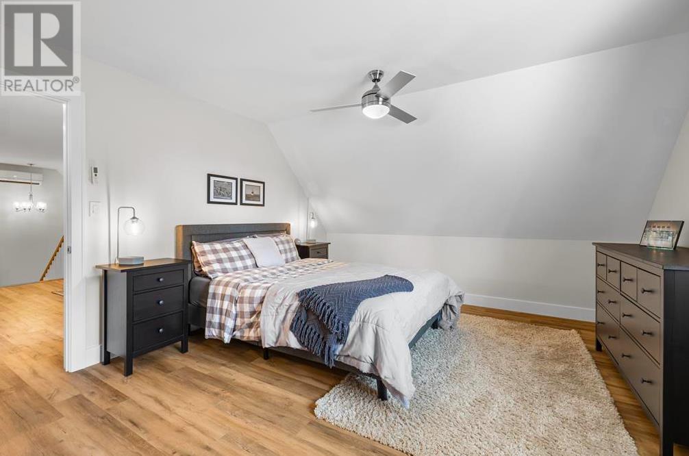 64 CAMERON ROAD - 25