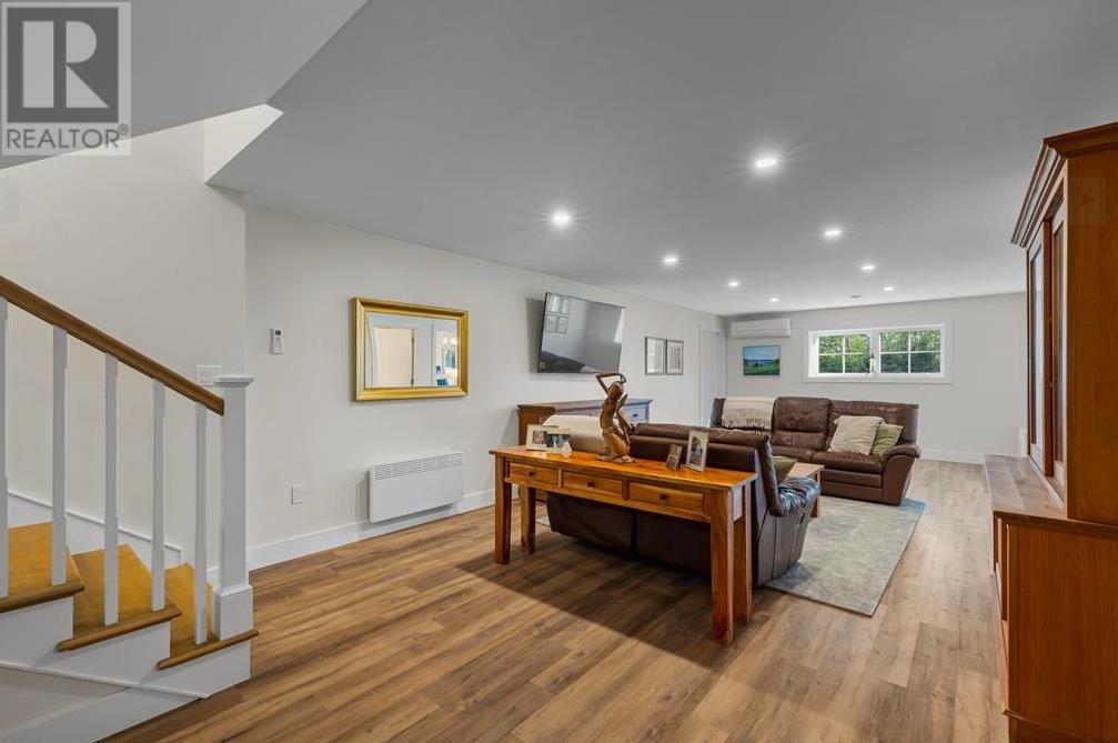 64 CAMERON ROAD - 31