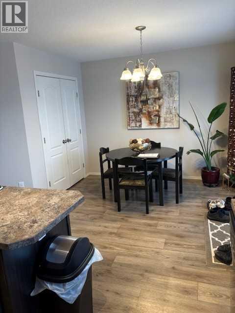 8 ANDERSON CLOSE - 10