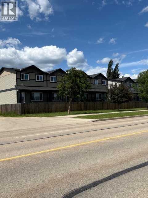 8 ANDERSON CLOSE - Image 2